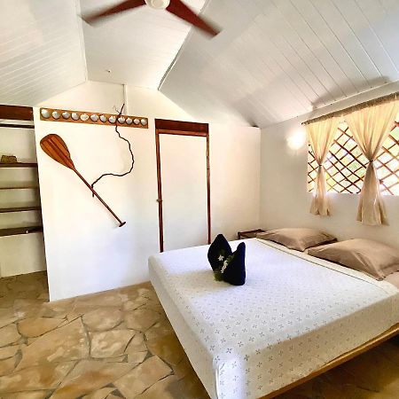 Poe Guesthouse Rangiroa Esterno foto